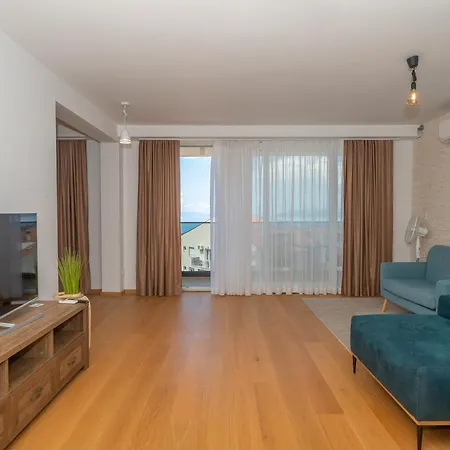 Daniel Apartment *