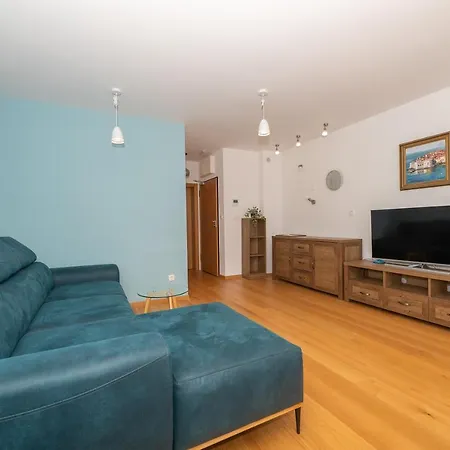 Daniel * מאקרסקה